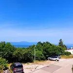 Z * Njivice
