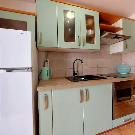 Apartment Z *