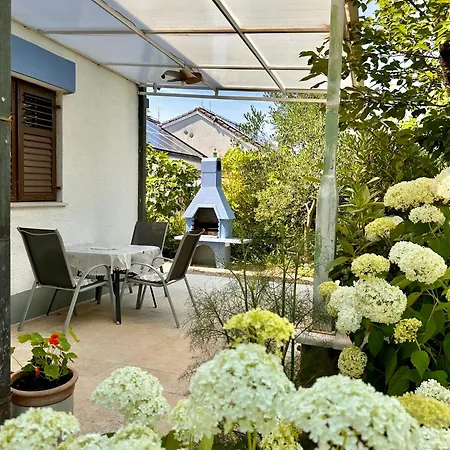 Z Διαμέρισμα Njivice